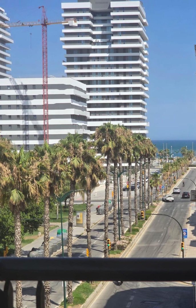 4 Bed Middle Floor Apartment in Málaga in Málaga, Apartment