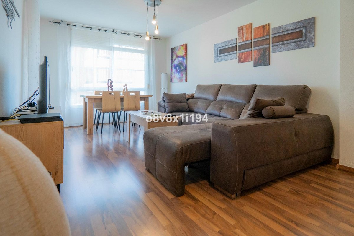 4 Bed Byt ve středním patře in Málaga