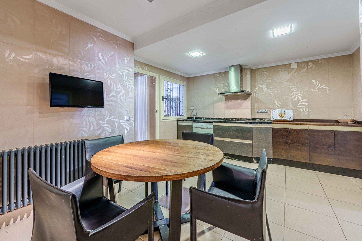 4 Bed Leilighet i mellometasje in Centro Histórico i Centro Histórico, Leilighet