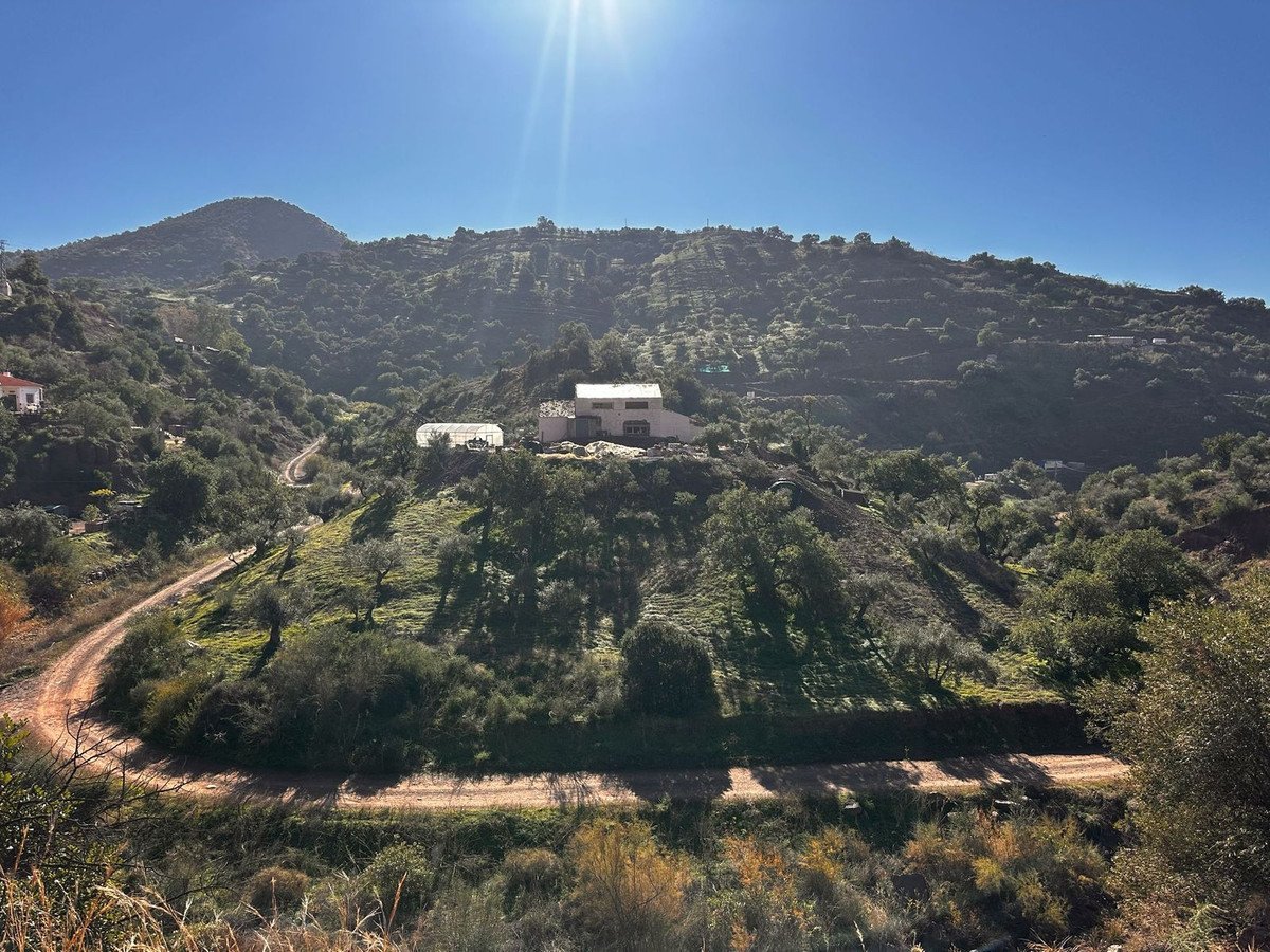 1 Bed Land in Málaga kohteessa Málaga — Maa