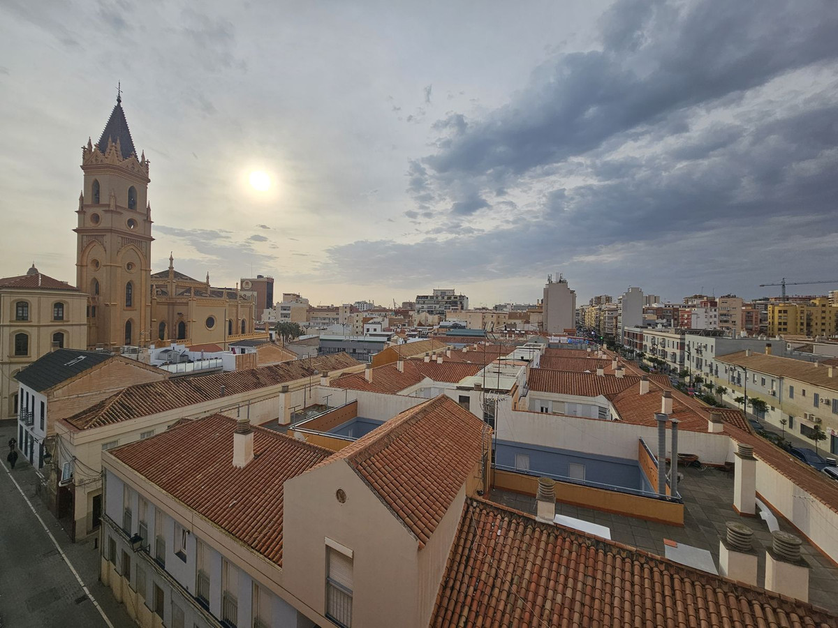 6 Bed Samostalna vila in Málaga u Málaga, Самостојећа вила