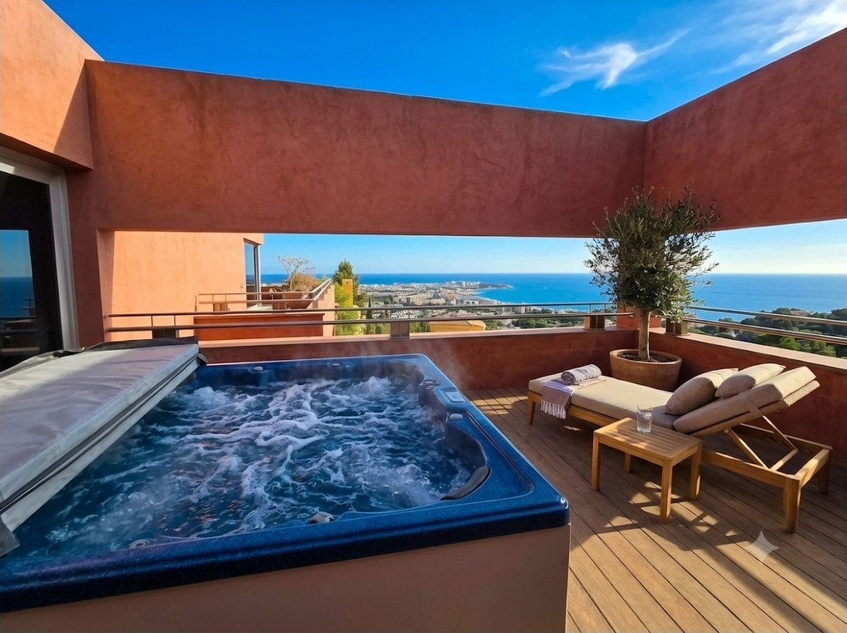 6 Bed Detached Villa in Málaga in Málaga, Detached Villa