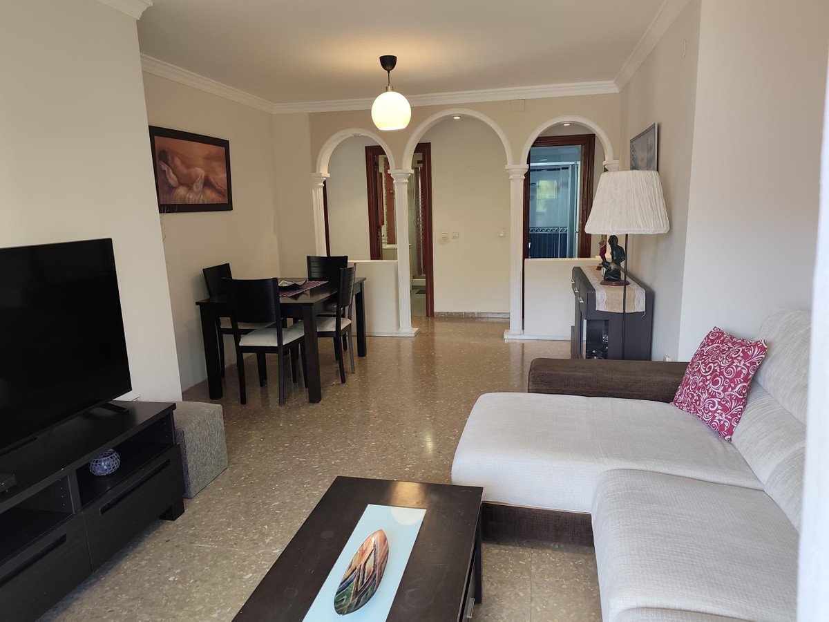 4 Bed Ground Floor Apartment in Ciudad Jardín