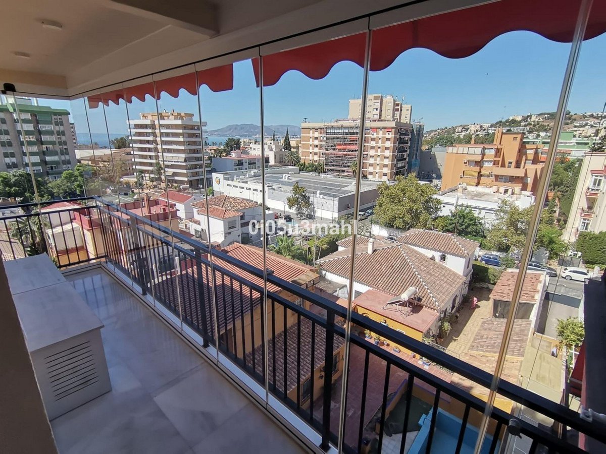 3 Bed Middle Floor Apartment in El Palo in El Palo, Apartment