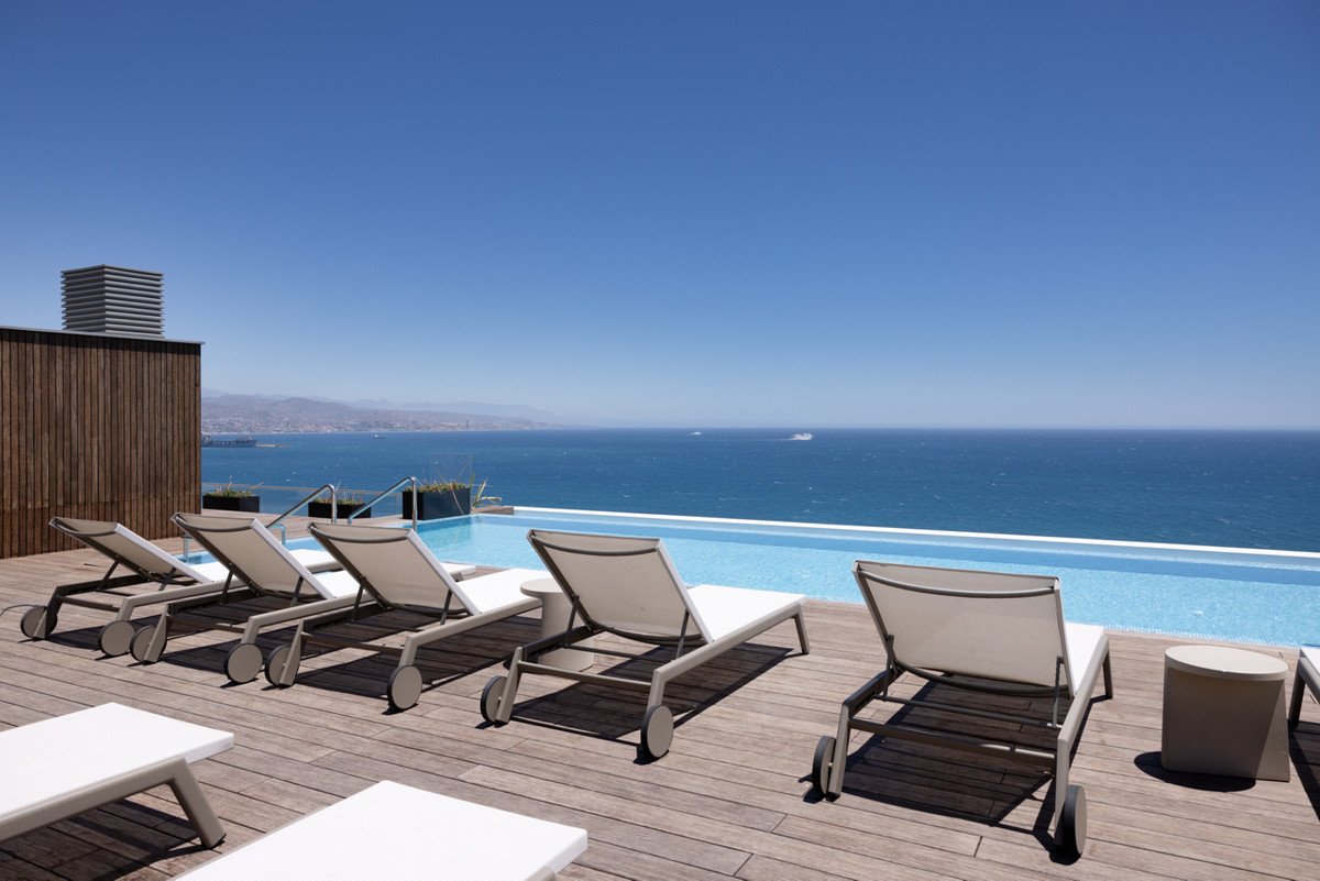 3 Bed Apartament na środkowym piętrze in Málaga Centro w Málaga Centro, Apartament