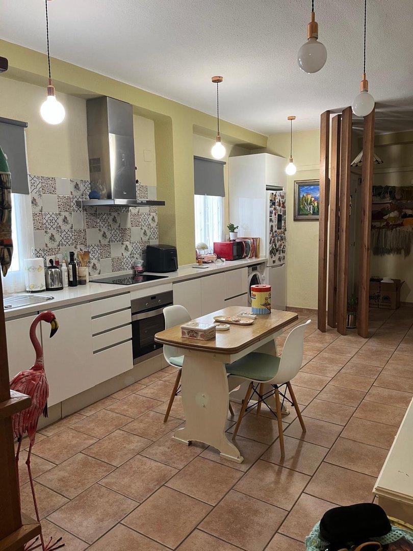 3 Bed Middle Floor Apartment in Ensanche Centro in Ensanche Centro — Apartment