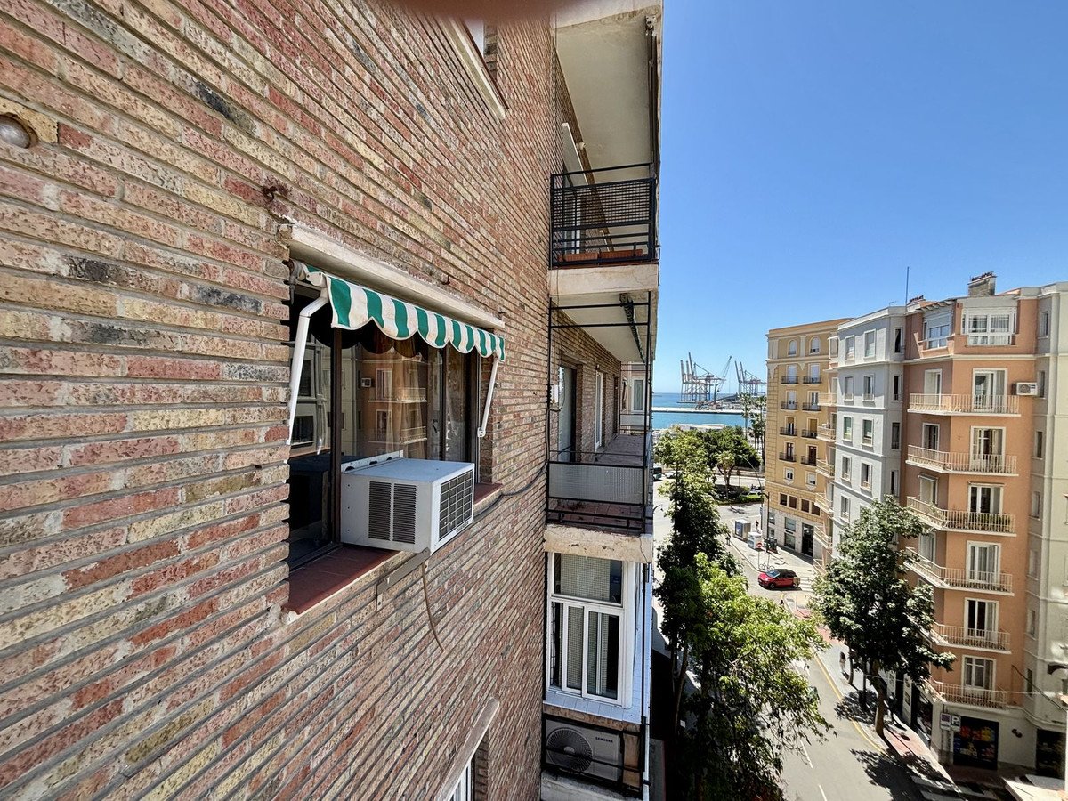 9 Bed Byt ve středním patře in Málaga Centro v Málaga Centro, Apartmán