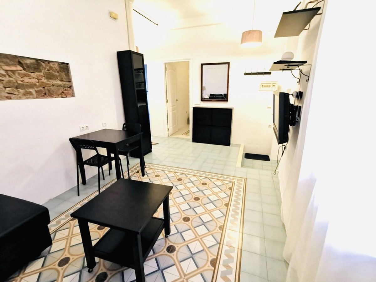 2 Bed Rijtjeshuis in Málaga Centro in Málaga Centro, 