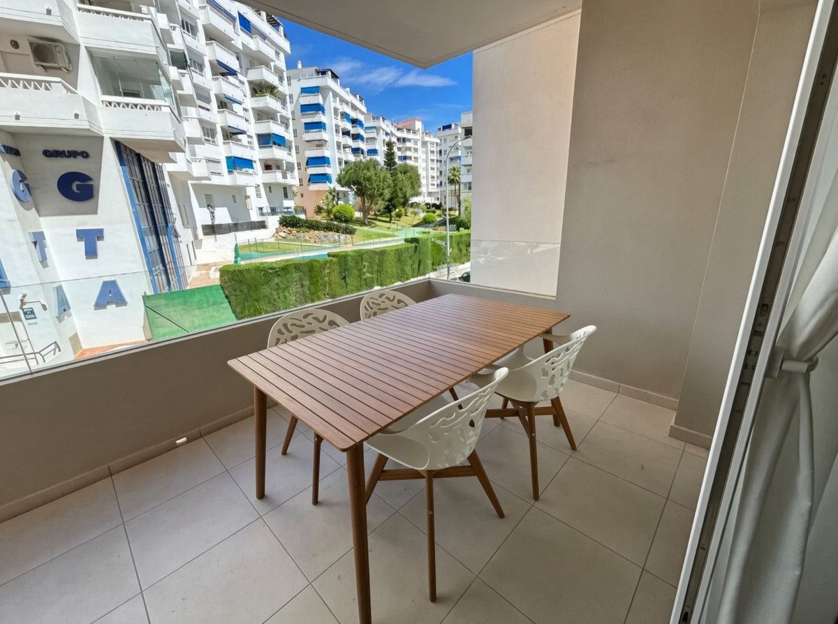 3 Bed Middle Floor Apartment in La Campana in La Campana, Apartment