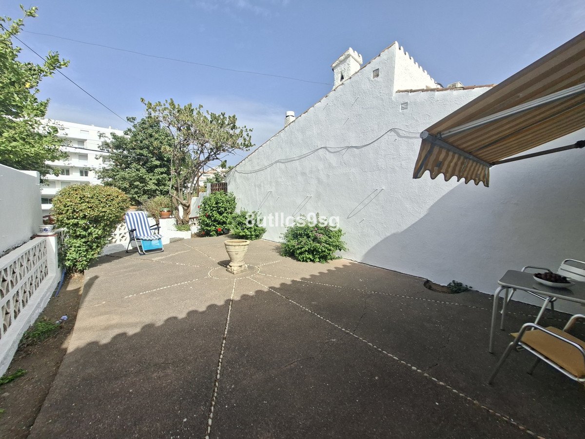 2 Bed فيلا مستقلة in La Campana في La Campana, 