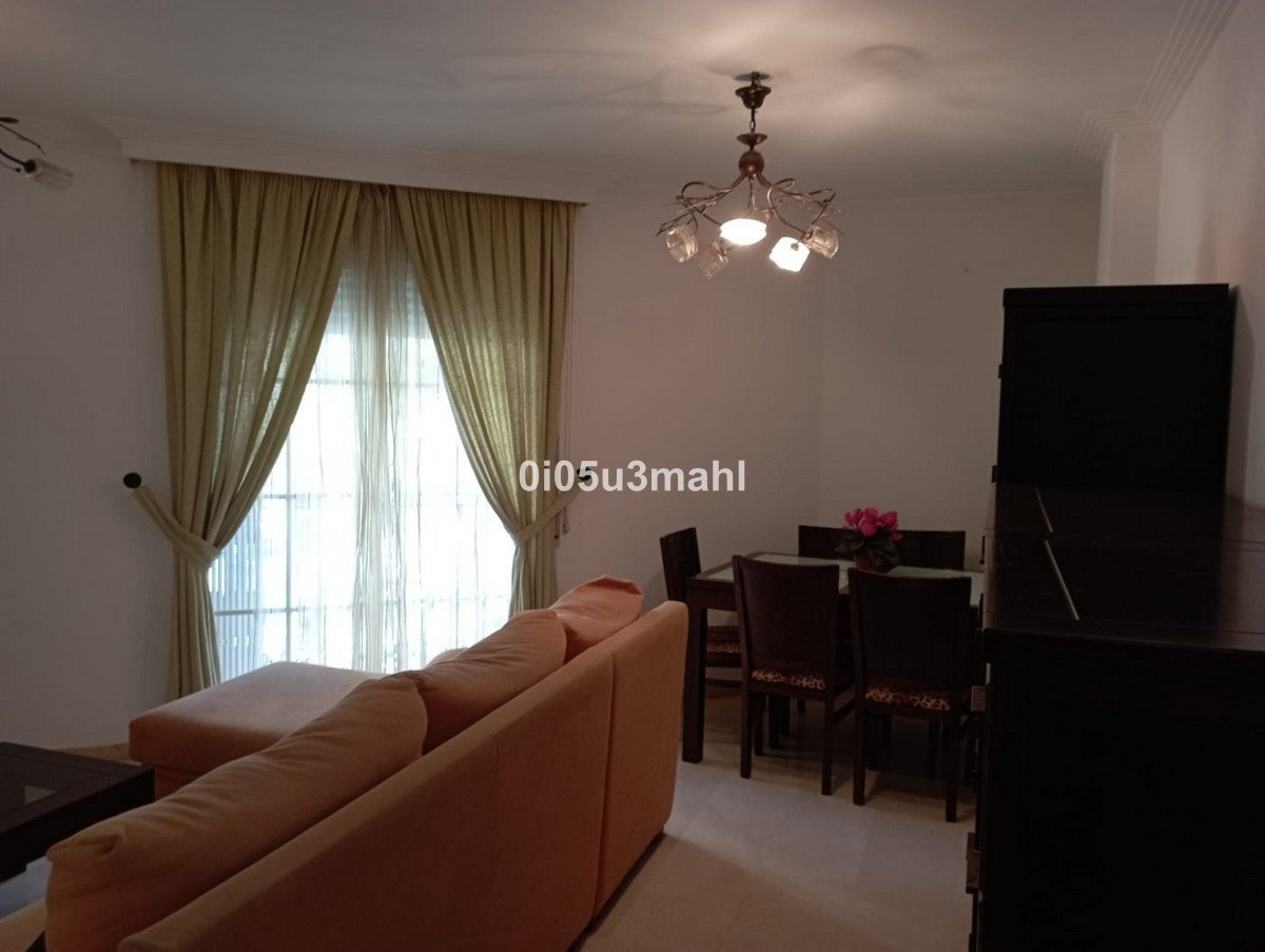 2 Bed Middle Floor Apartment in La Trinidad