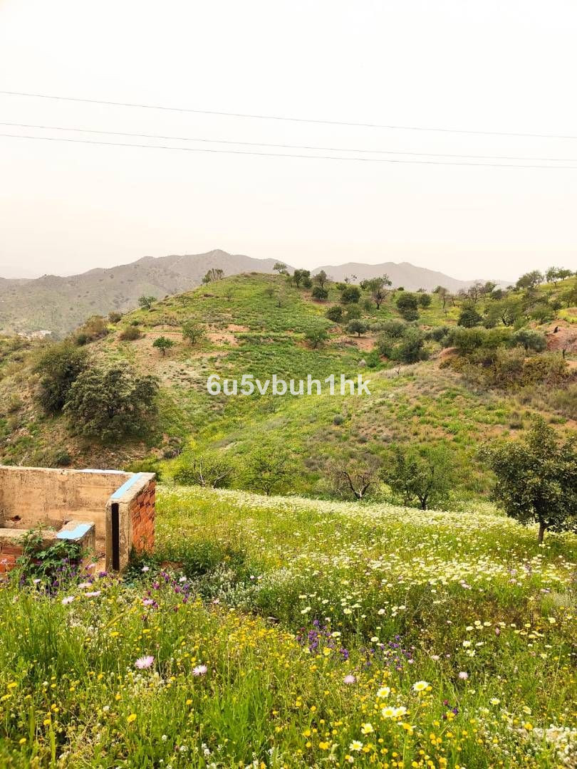 5 Bed Land in Málaga, Enebolig på landet