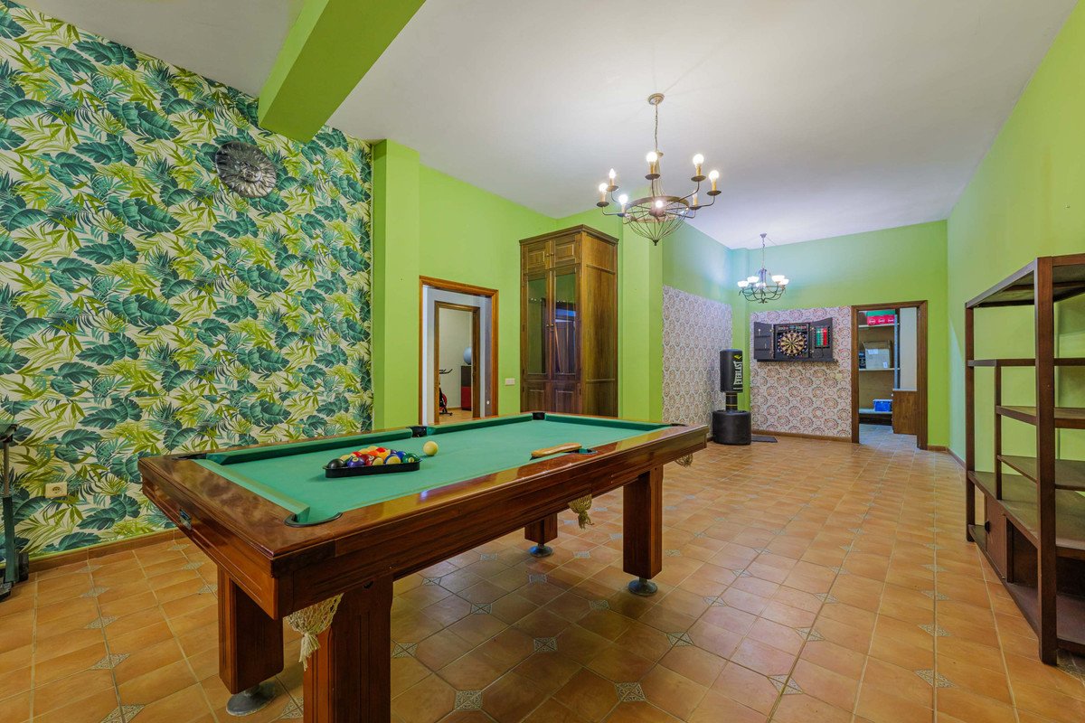 6 Bed Semi-Detached House in Puerto de la Torre in Puerto de la Torre, Semi-Detached House