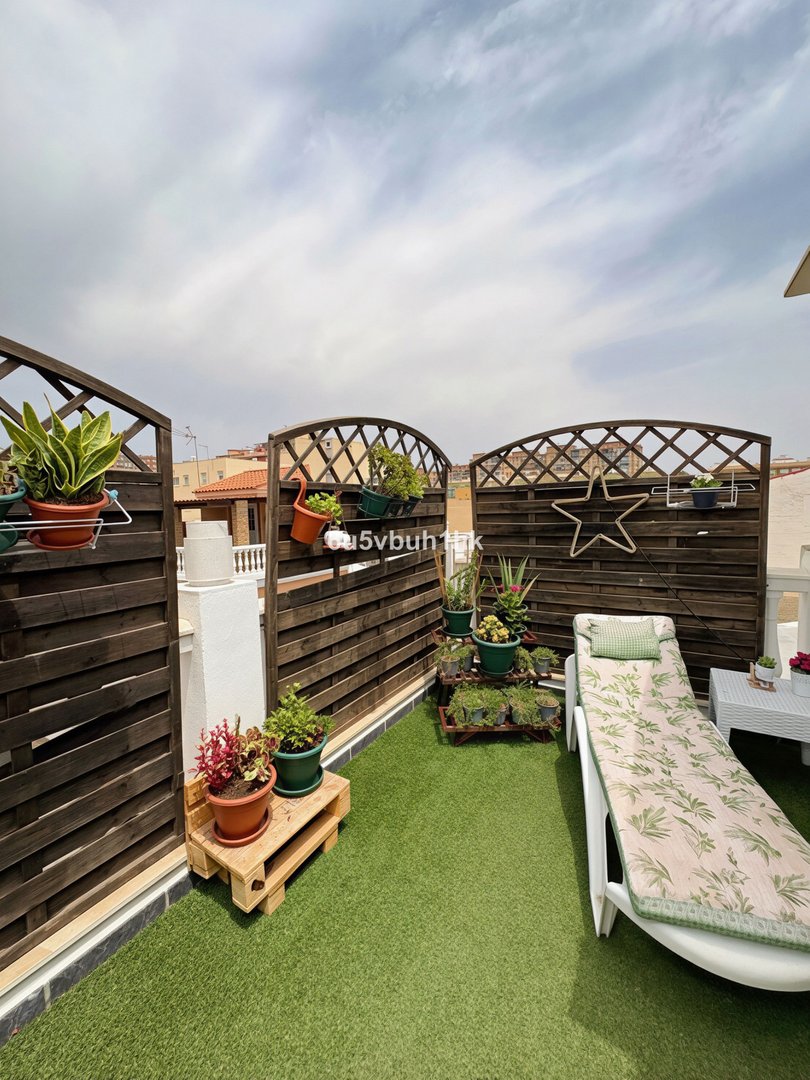 3 Bed Редова къща in Málaga в Málaga, 