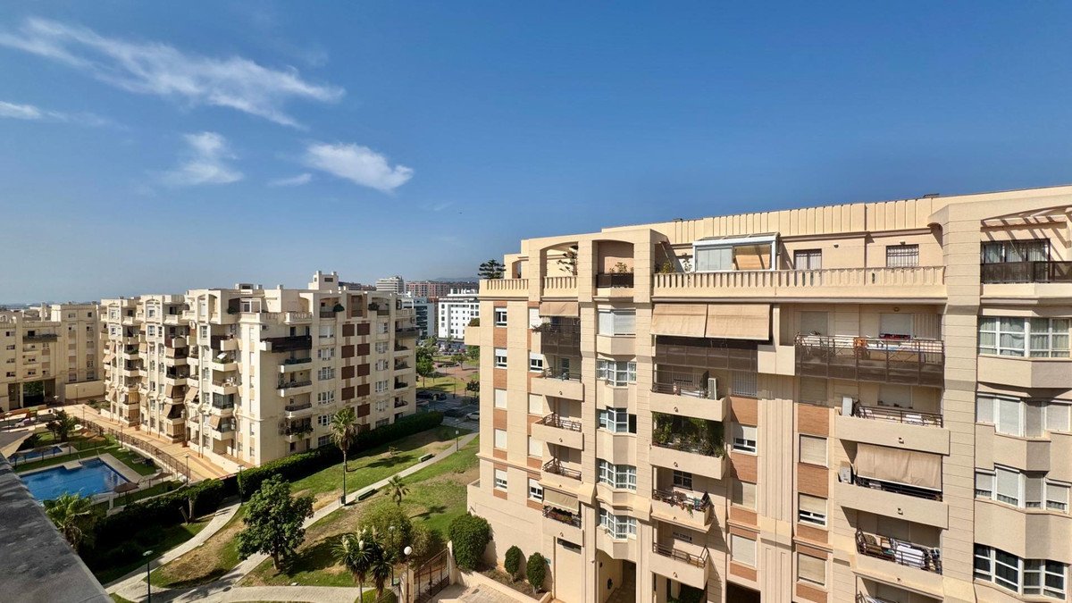 2 Bed Penthouse in Teatinos in Teatinos, Penthouse