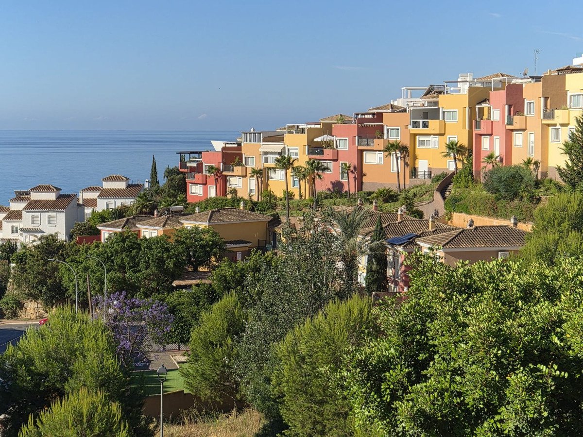 3 Bed Townhouse in Torremar in Torremar, Townhouse