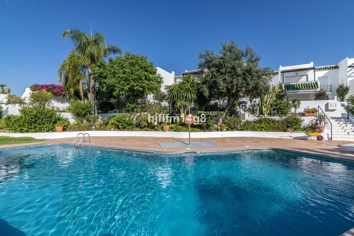 3 Bed بيت مدينة in La Colina في La Colina, منزل متلاصق (تاونهاوس)