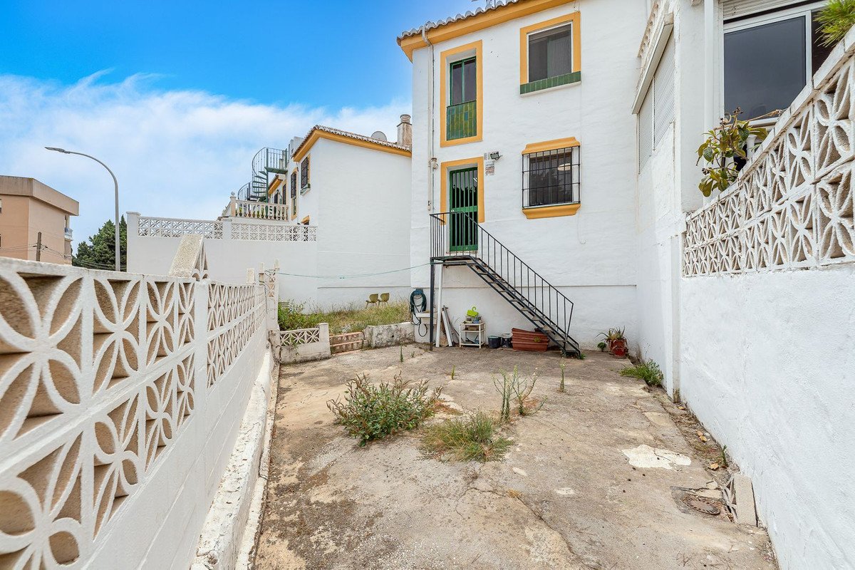 3 Bed Townhouse in La Colina in La Colina, Townhouse