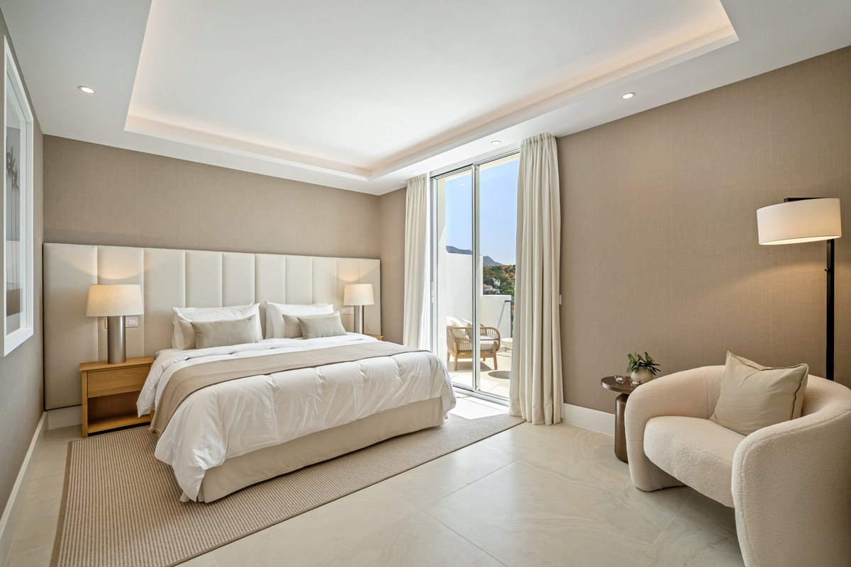 4 Bed بيت مدينة in La Quinta في La Quinta, تاونهاوس