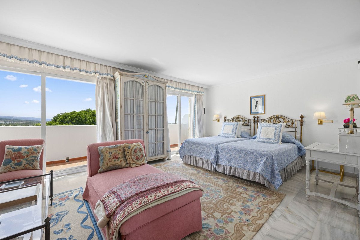 5 Bed Townhouse in La Quinta in La Quinta, Townhouse