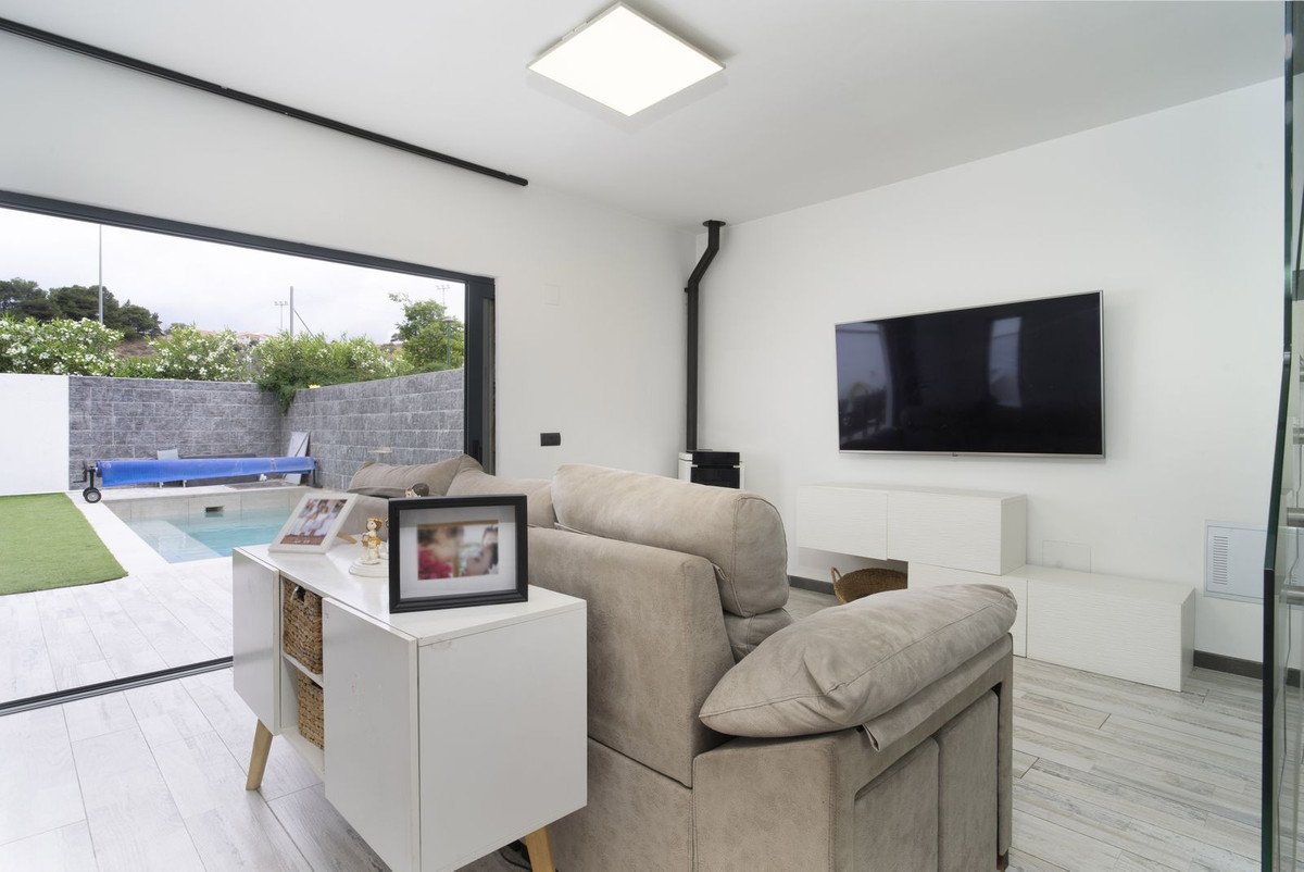 3 Bed Detached Villa in Málaga in Málaga, Detached Villa