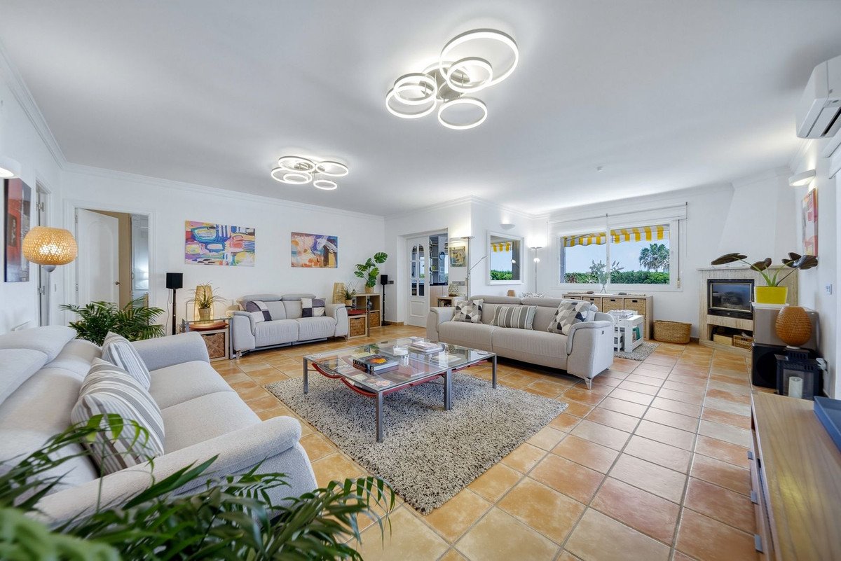 5 Bed Detached Villa in El Chaparral in El Chaparral, Detached Villa
