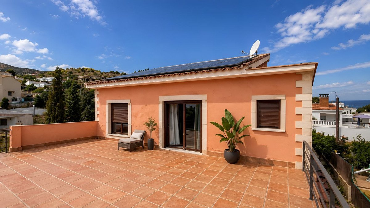 5 Bed Detached Villa in Málaga in Málaga, Detached Villa