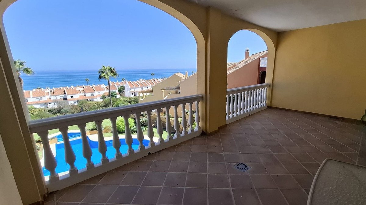 2 Bed Top Floor Apartment in Manilva in Manilva, Apartment