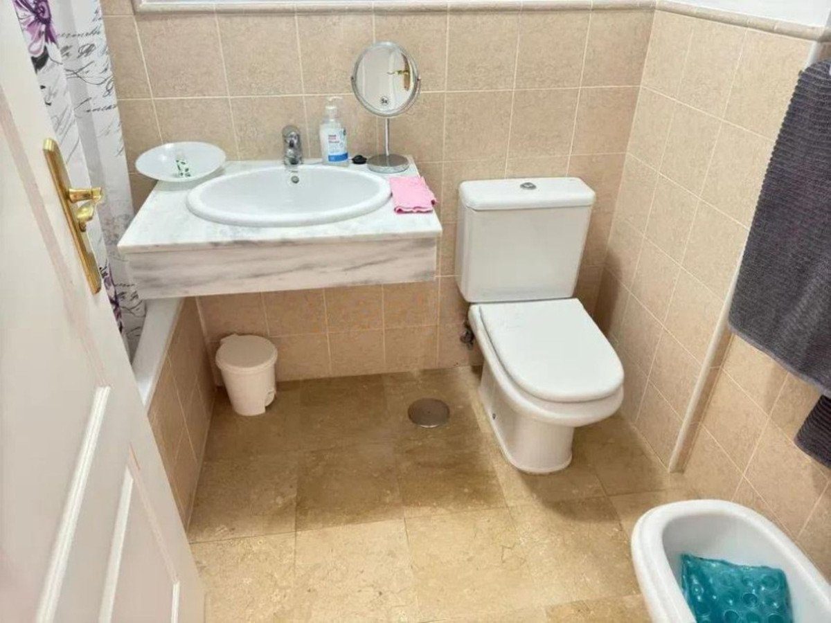 2 Bed Middle Floor Apartment in Manilva in Manilva — Apartment