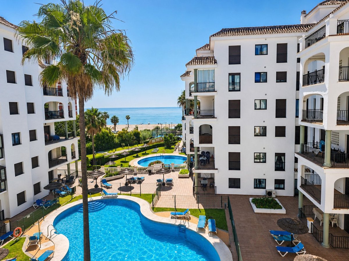 1 Bed شقة في الطابق الأوسط in La Duquesa في La Duquesa, شقة