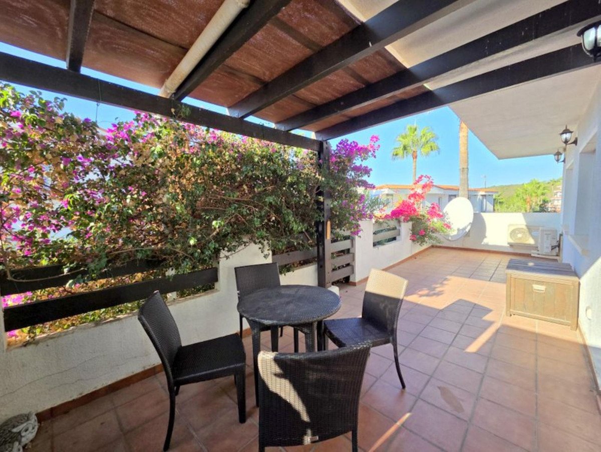 2 Bed Ground Floor Apartment in La Duquesa in La Duquesa, Apartment