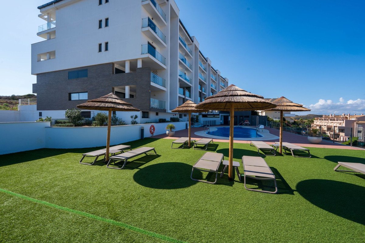 2 Bed شقة في الطابق الأرضي in La Duquesa في La Duquesa, شقة