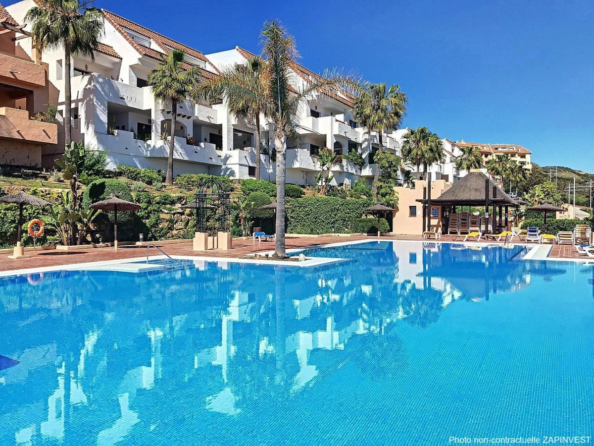 2 Bed Ground Floor Apartment in La Duquesa in La Duquesa, Apartment