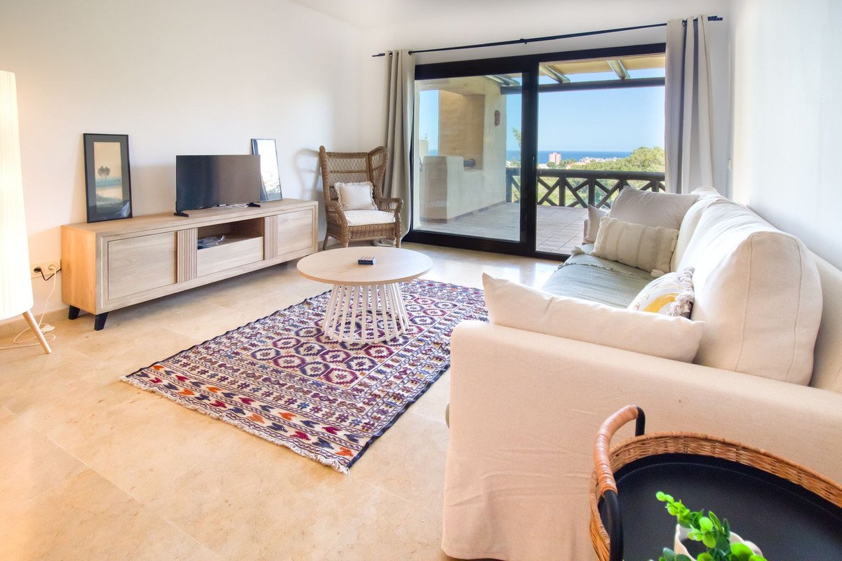 2 Bed Leilighet i mellometasje in La Duquesa