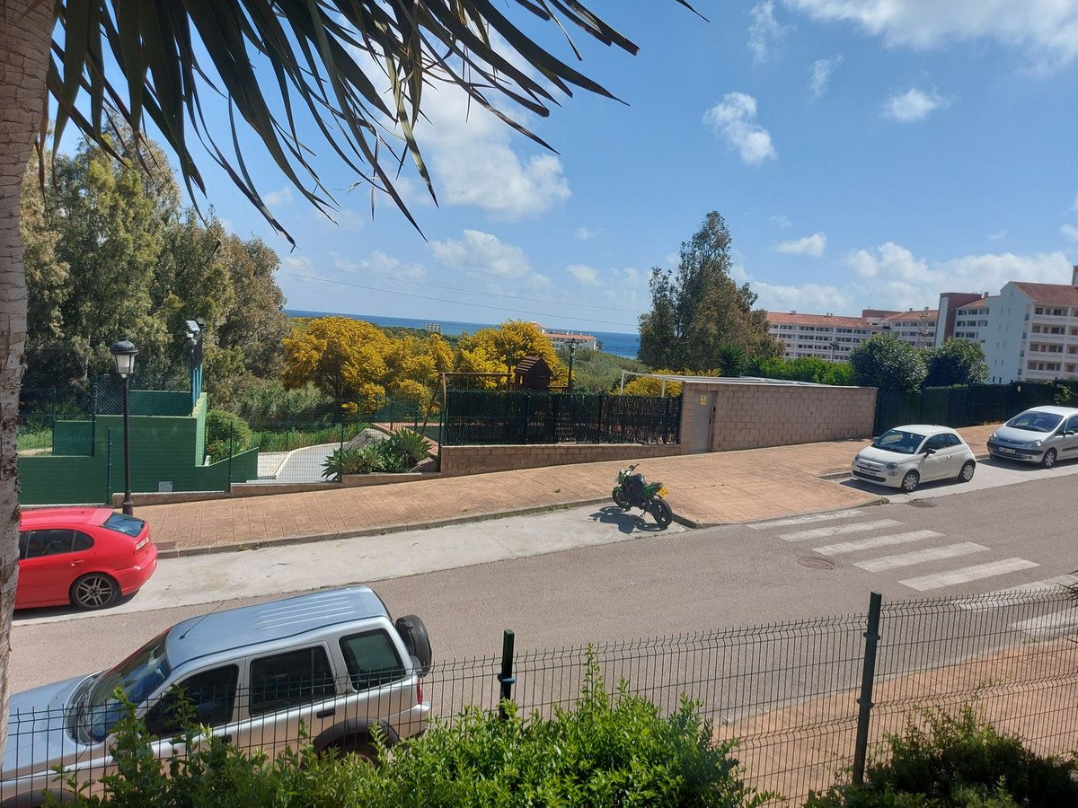 2 Bed شقة في الطابق الأرضي in La Duquesa في La Duquesa, شقة