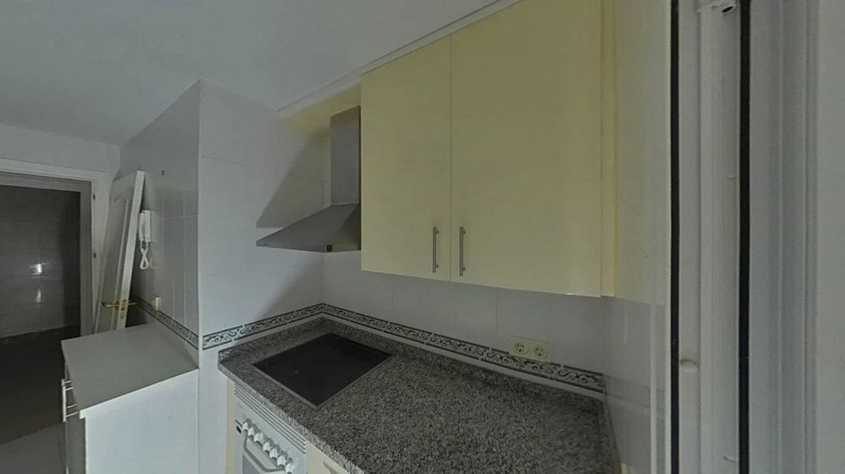 28 photo