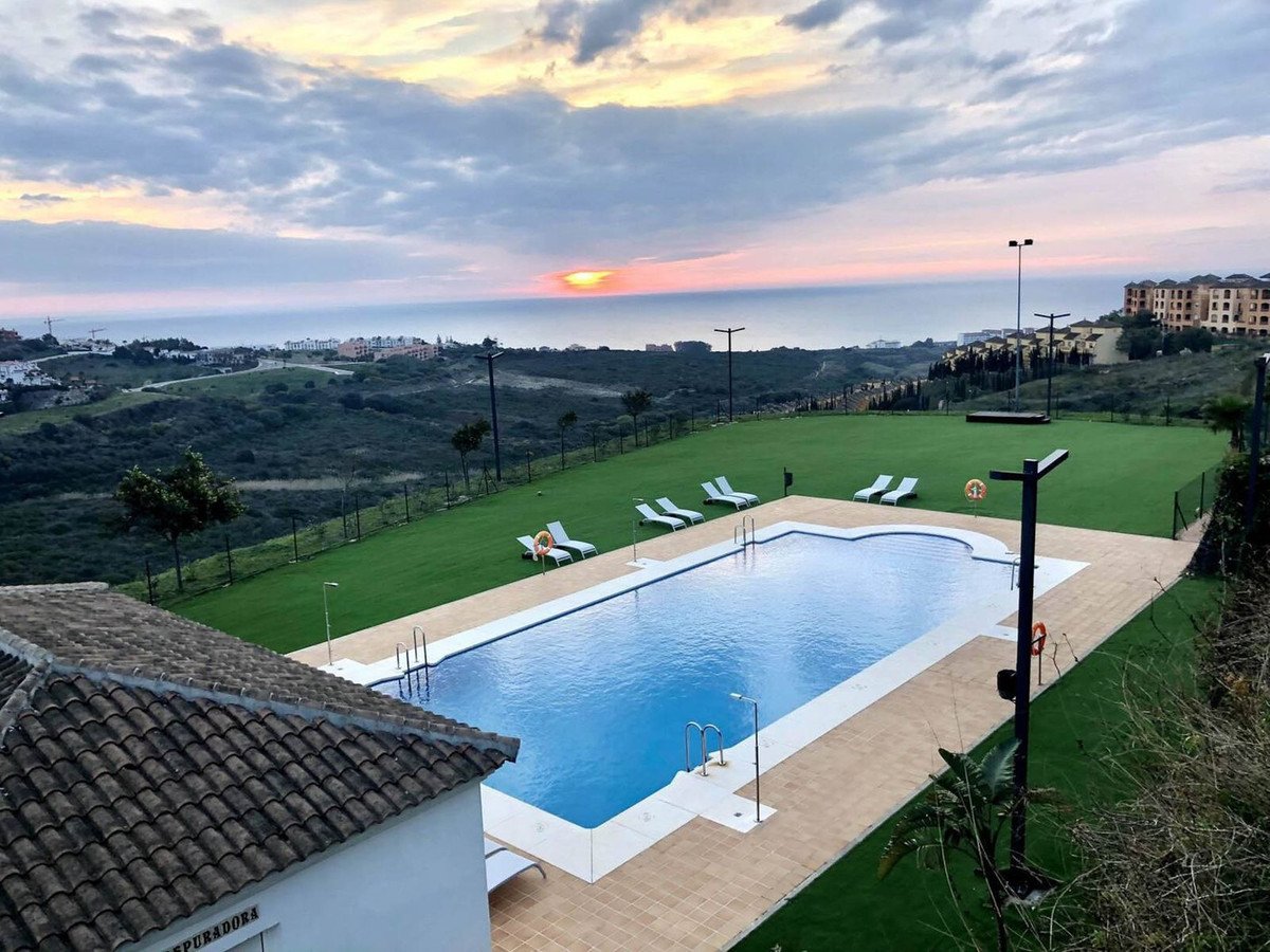 3 Bed Ground Floor Apartment in La Duquesa in La Duquesa, Apartment