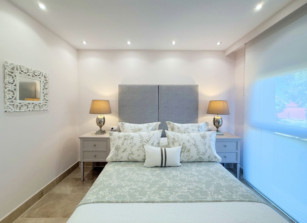3 Bed Tussenverdieping Appartement in La Duquesa in La Duquesa, 