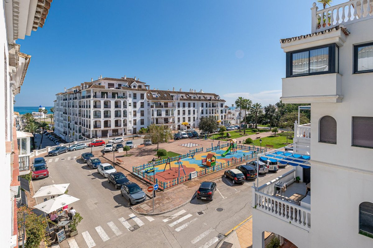 1 Bed Penthouse in La Duquesa in La Duquesa, Penthouse