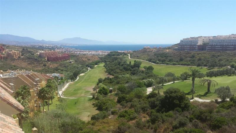 2 Bed Penthouse in La Duquesa à La Duquesa, 