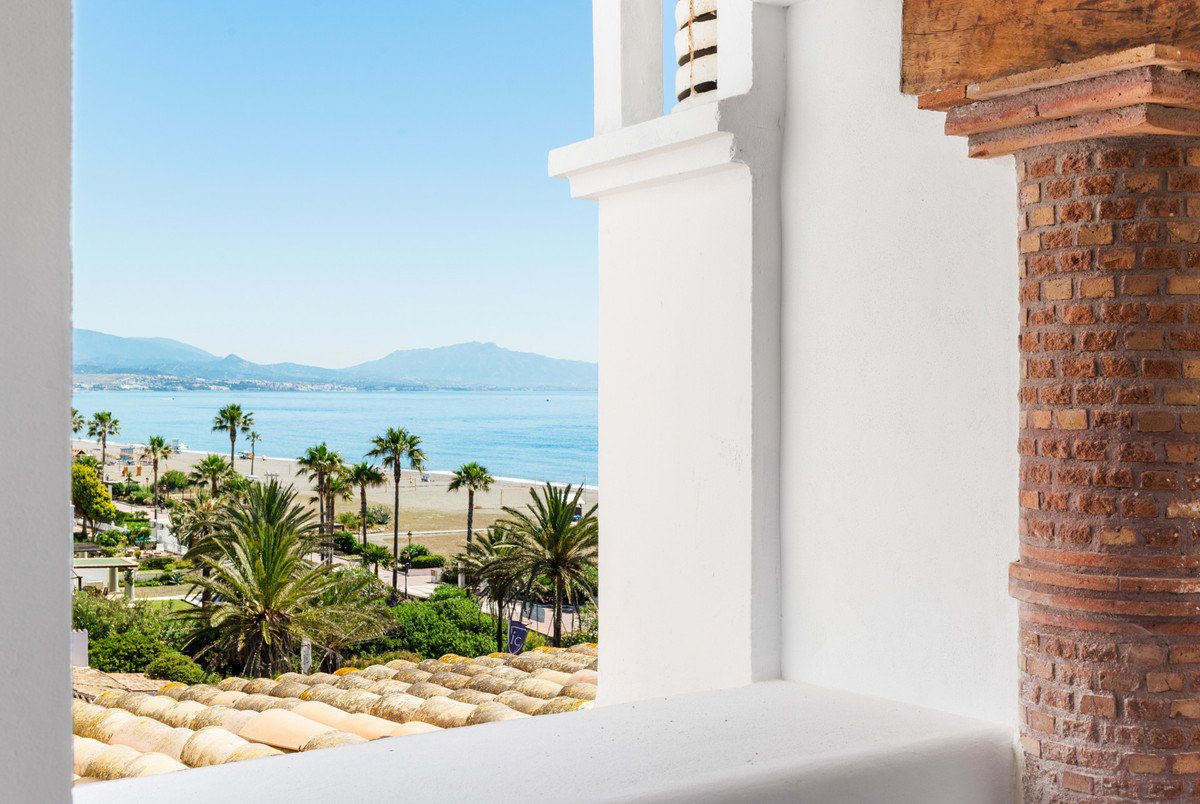 4 Bed Penthouse Duplex in La Duquesa in La Duquesa, Penthouse Duplex