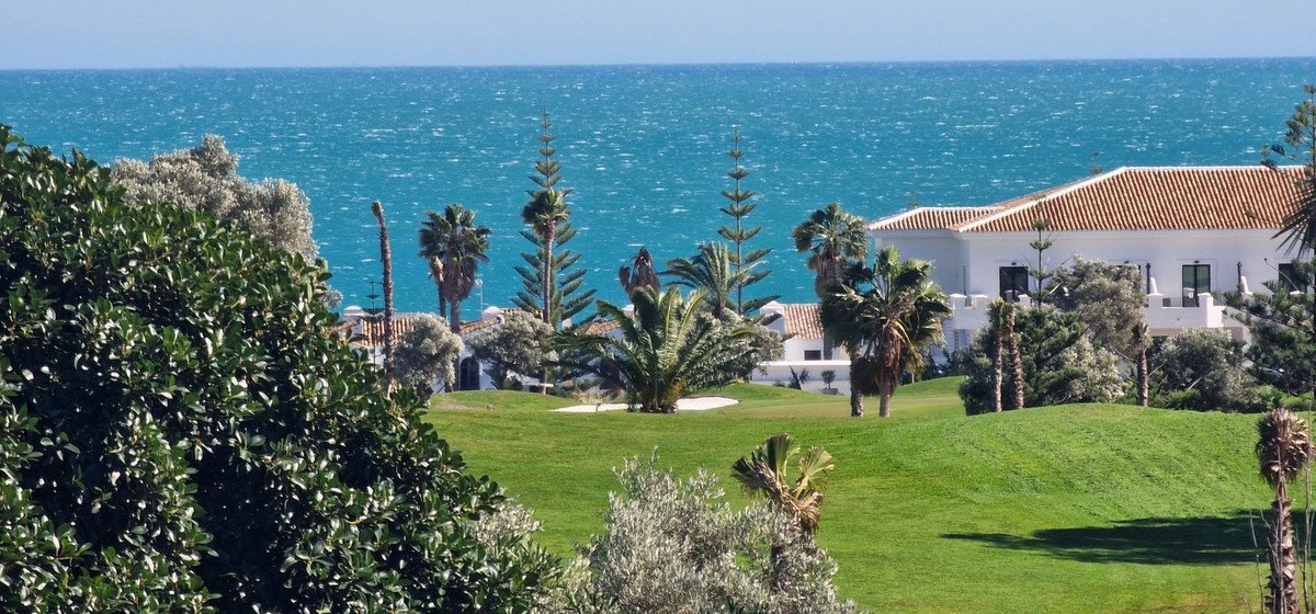 3 Bed بيت مدينة in La Duquesa في La Duquesa, تاون هاوس