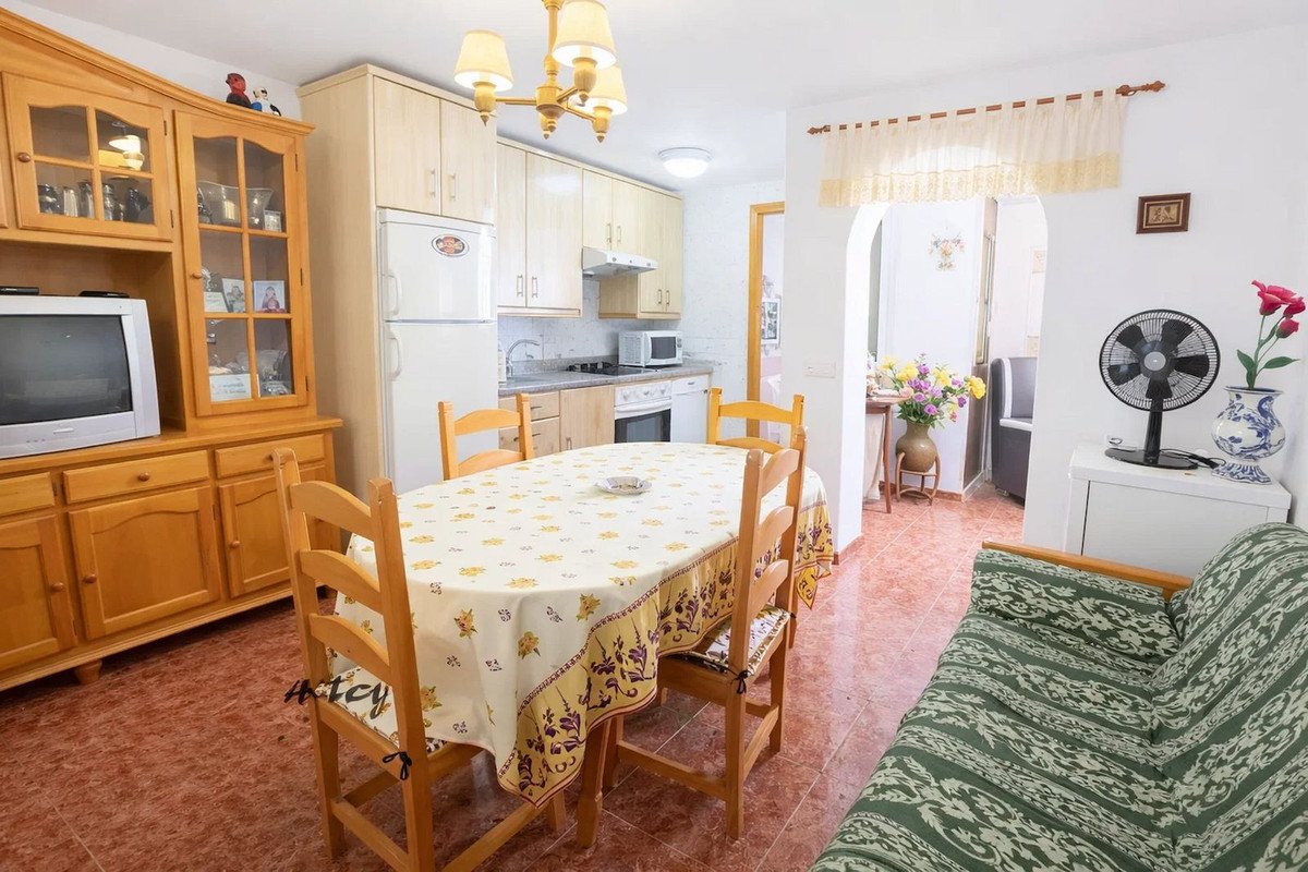 3 Bed Bovenste Verdieping Appartement in Manilva in Manilva, 