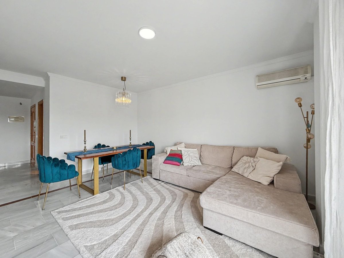 47 photo