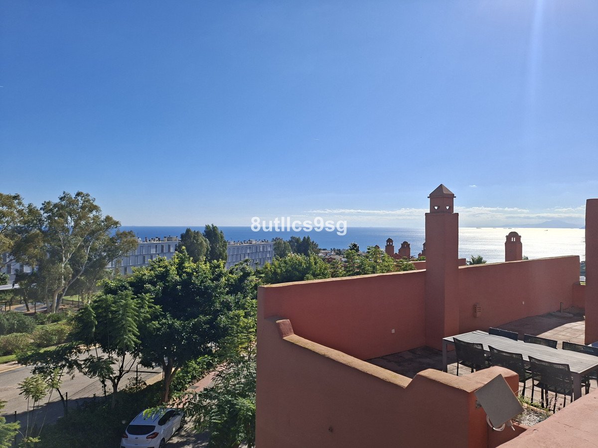 2 Bed Rijtjeshuis in Manilva in Manilva, Rijtjeshuis