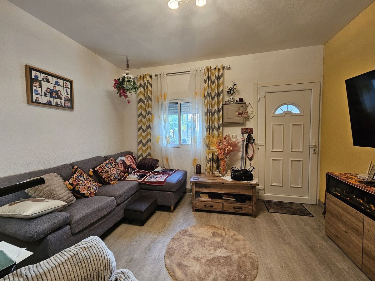 2 Bed Rijtjeshuis in Manilva in Manilva, 