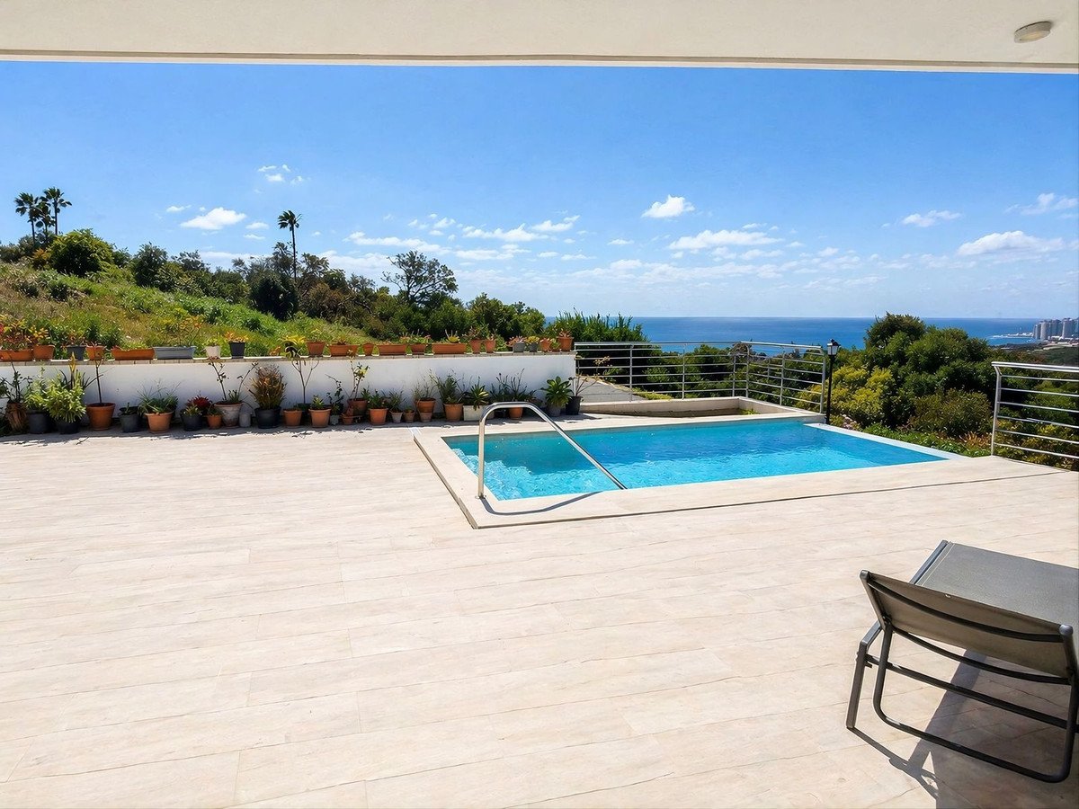 3 Bed Detached Villa in Manilva in Manilva, 