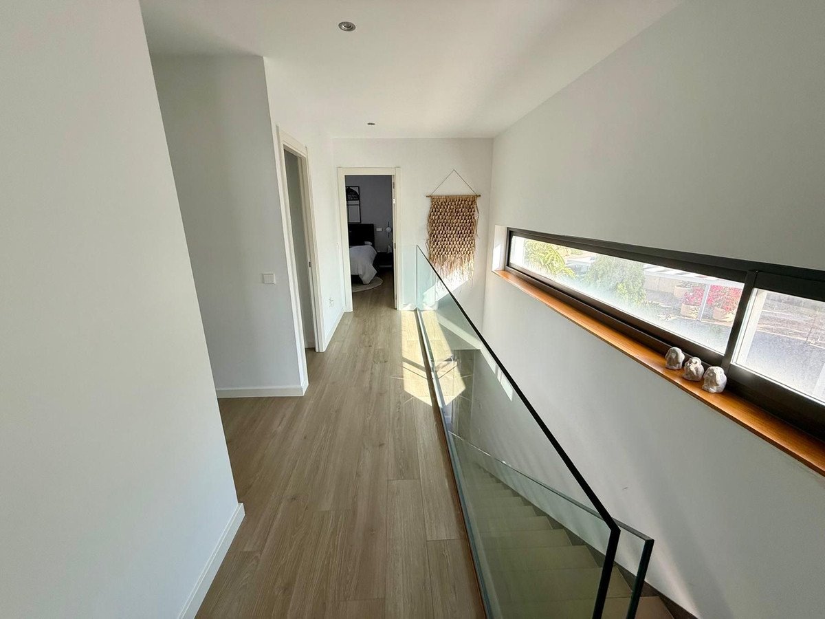 4 Bed فيلا مستقلة in Manilva في Manilva, 