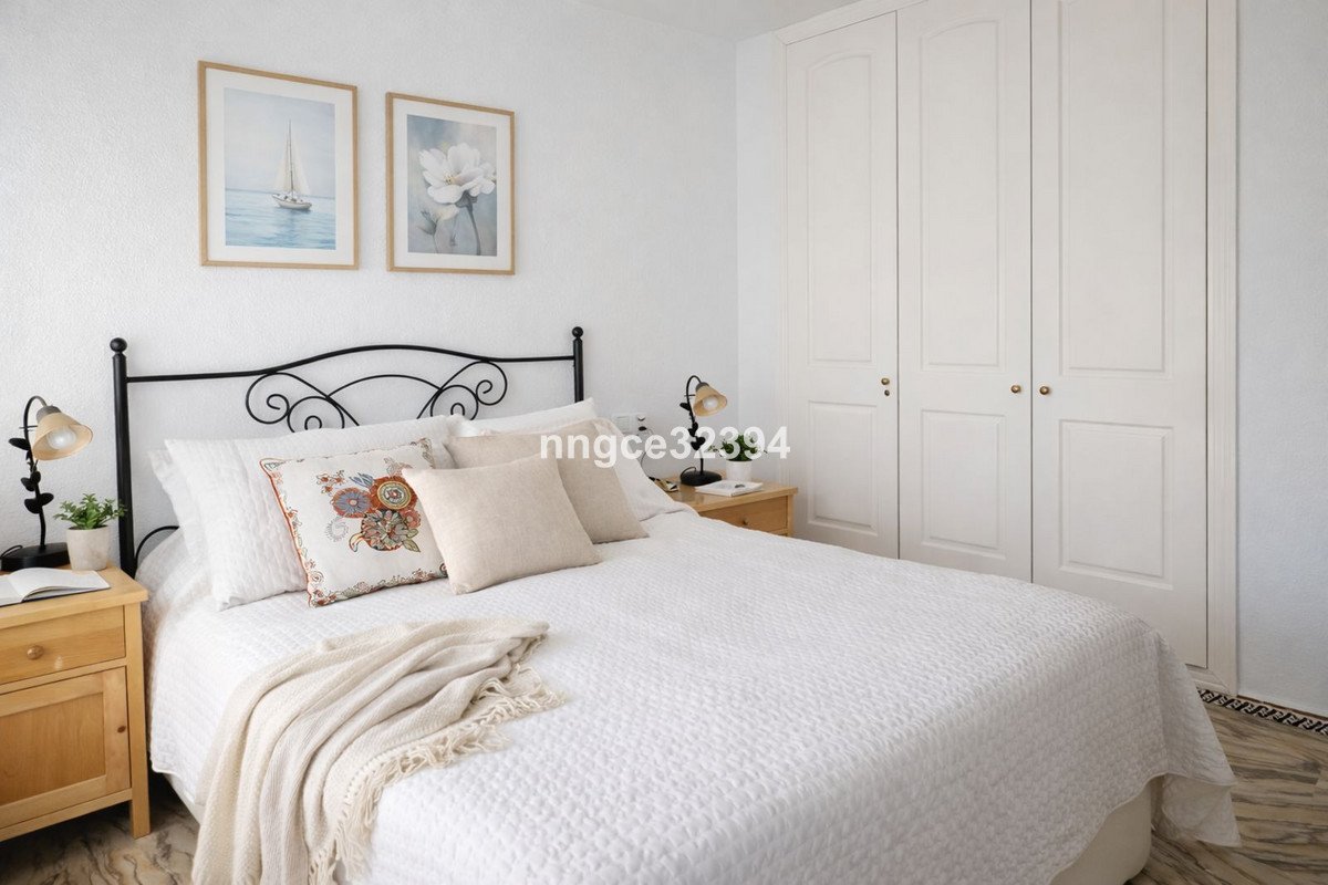 4 Bed Halfvrijstaand Huis in Manilva in Manilva, Halfvrijstaande woning
