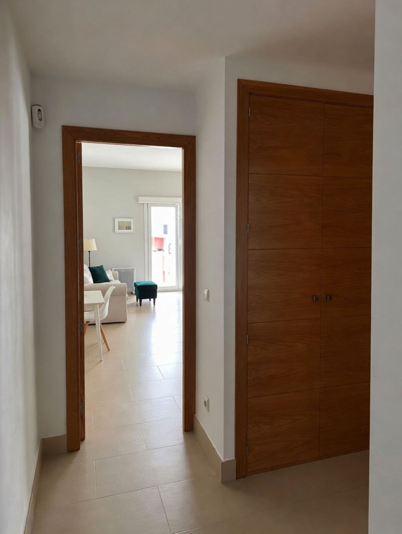 2 Bed شقة في الطابق الأوسط in Pueblo Nuevo de Guadiaro في Pueblo Nuevo de Guadiaro, 